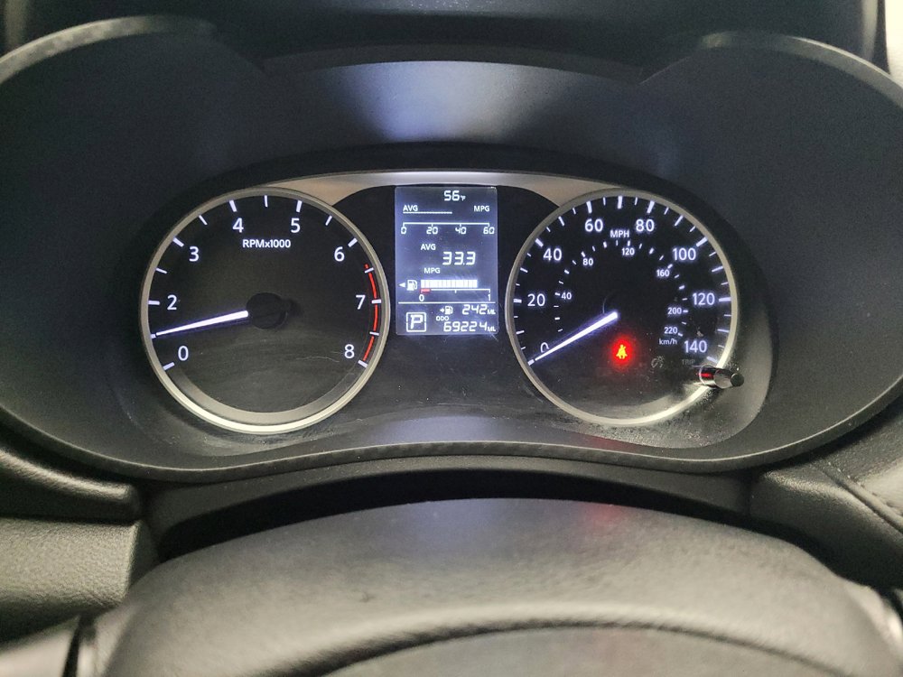 Used 2021 Nissan Versa S FWD image 23