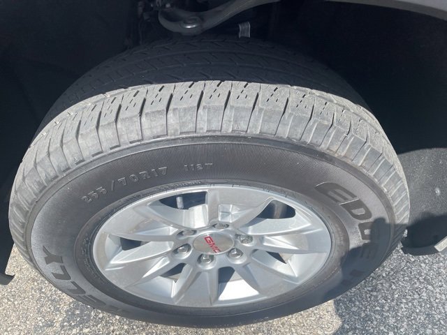 Used 2020 GMC Sierra 1500 SLE w/ SLE Value Package image 17