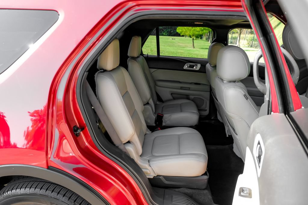 Used 2014 Ford Explorer Limited w/ Equipment Group 302A FWD image 40