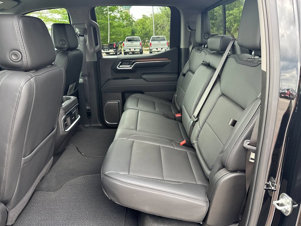 Used 2025 GMC Sierra 1500 Denali w/ Technology Package AWD/4WD image 34