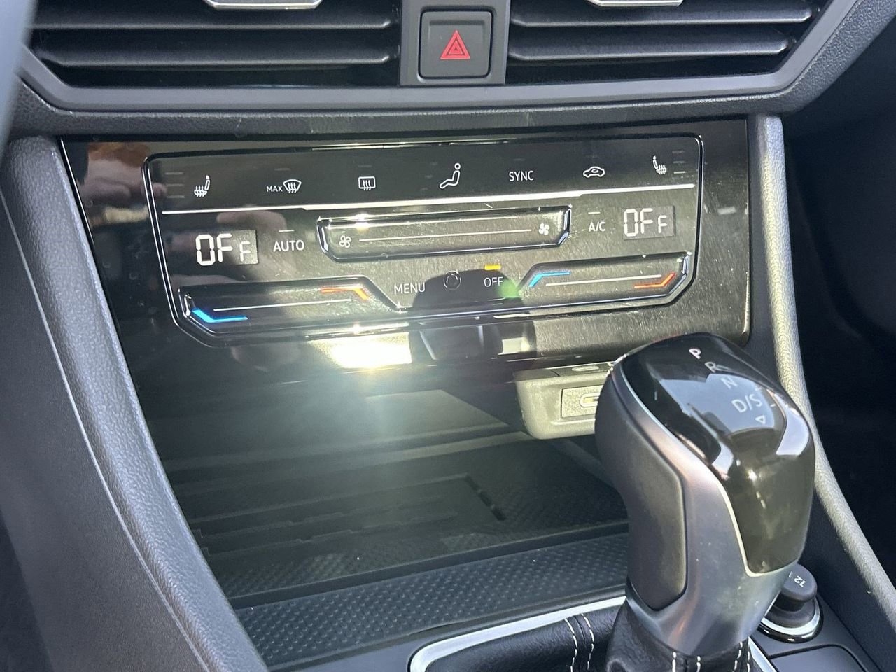 New 2026 Volkswagen Jetta SE image 24