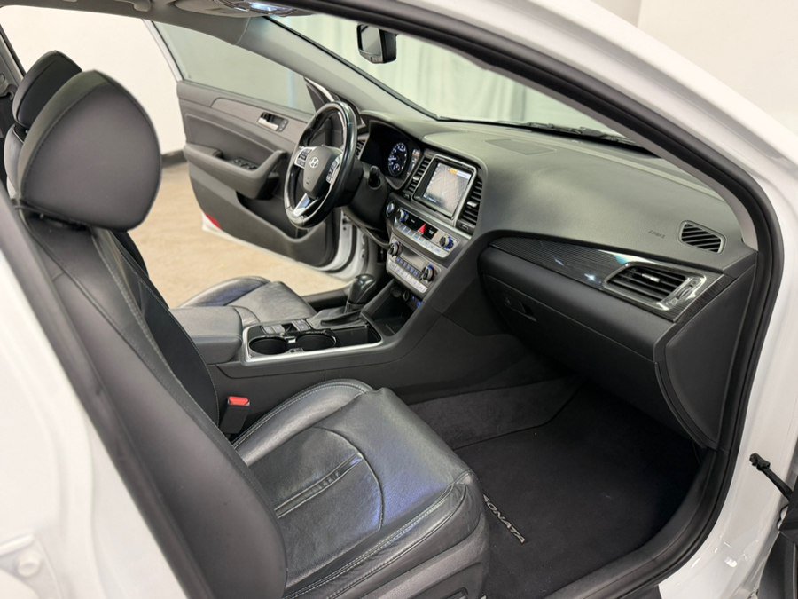 Used 2019 Hyundai Sonata Limited w/ Ultimate Package 04 FWD image 34