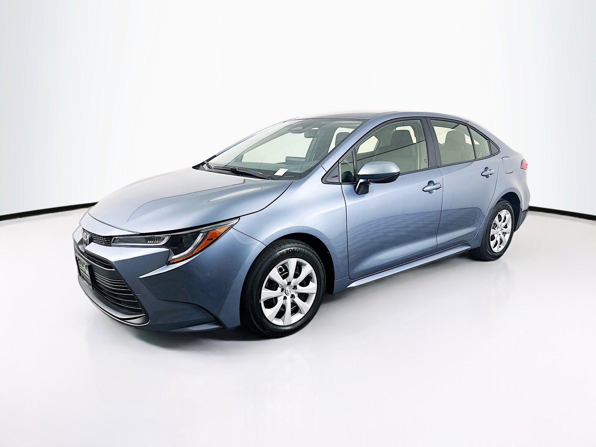 Used 2026 Toyota Corolla LE image 3