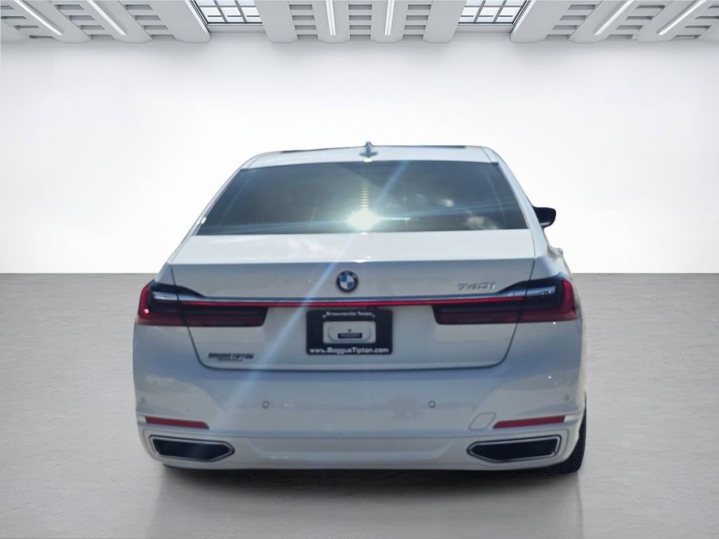 Used 2022 BMW 740i w/ Premium Package RWD image 4