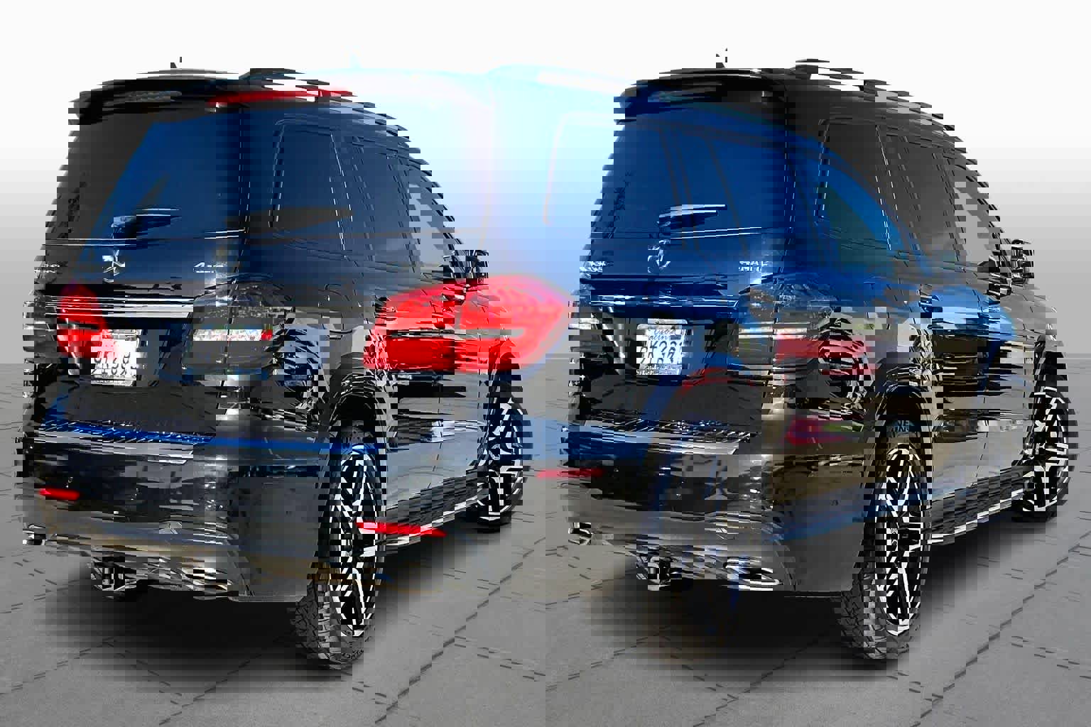 Used 2018 Mercedes-Benz GLS 550 4MATIC image 12