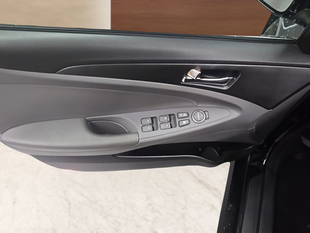 Used 2014 Hyundai Sonata GLS w/ Popular Equipment Group 2 FWD image 10