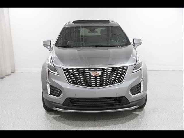 Used 2023 Cadillac XT5 Premium Luxury AWD/4WD image 2
