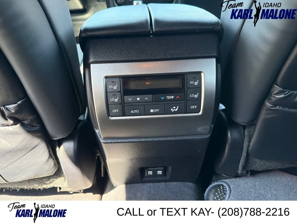 Used 2023 Lexus GX 460 Premium w/ Accessory Package AWD/4WD image 21