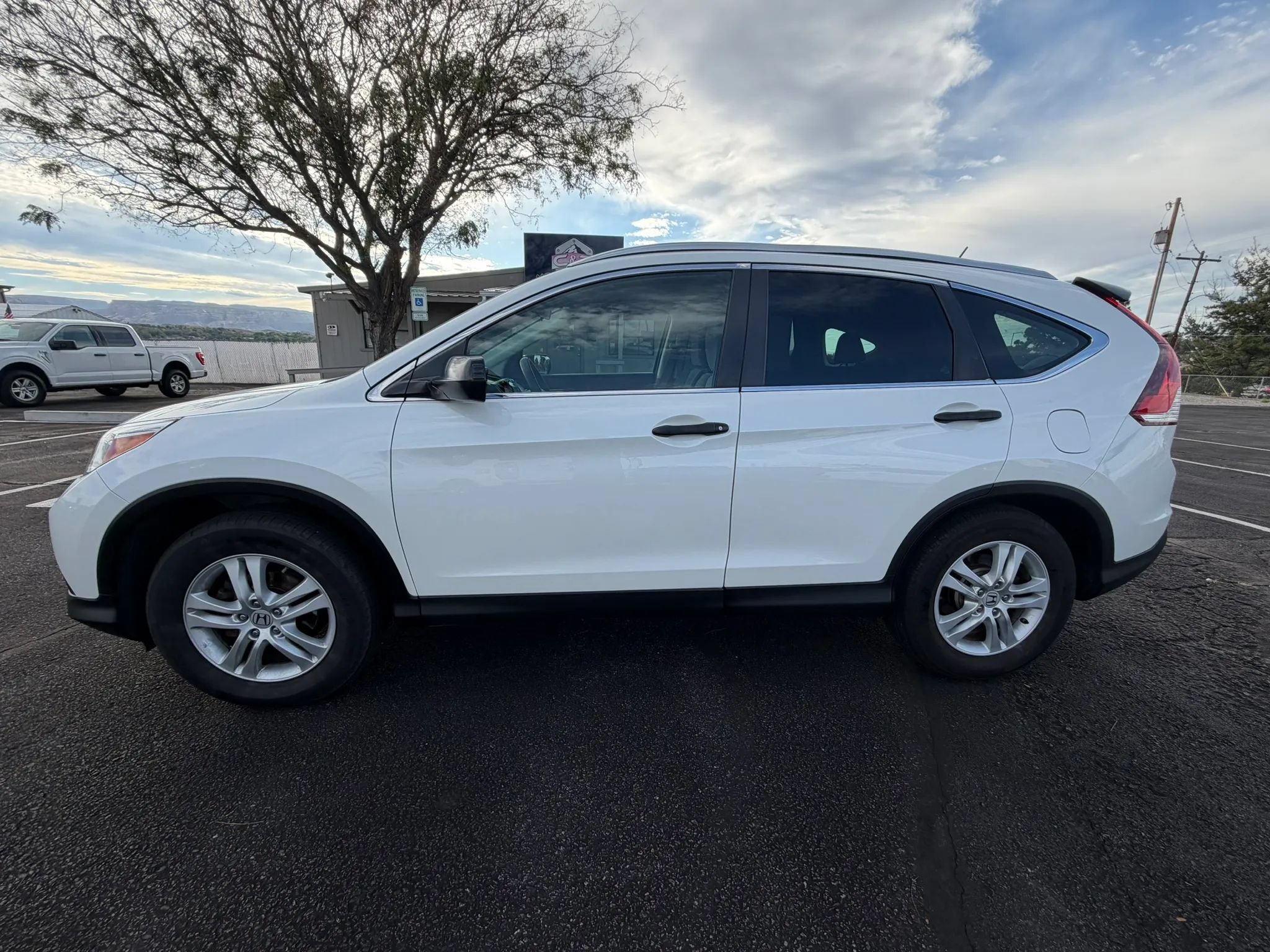 Used 2013 Honda CR-V LX image 1