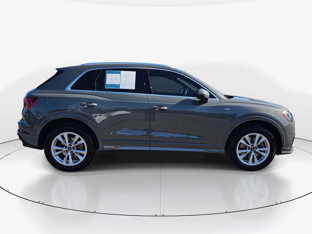 Used 2021 Audi Q3 2.0T Premium w/ Convenience Package image 3