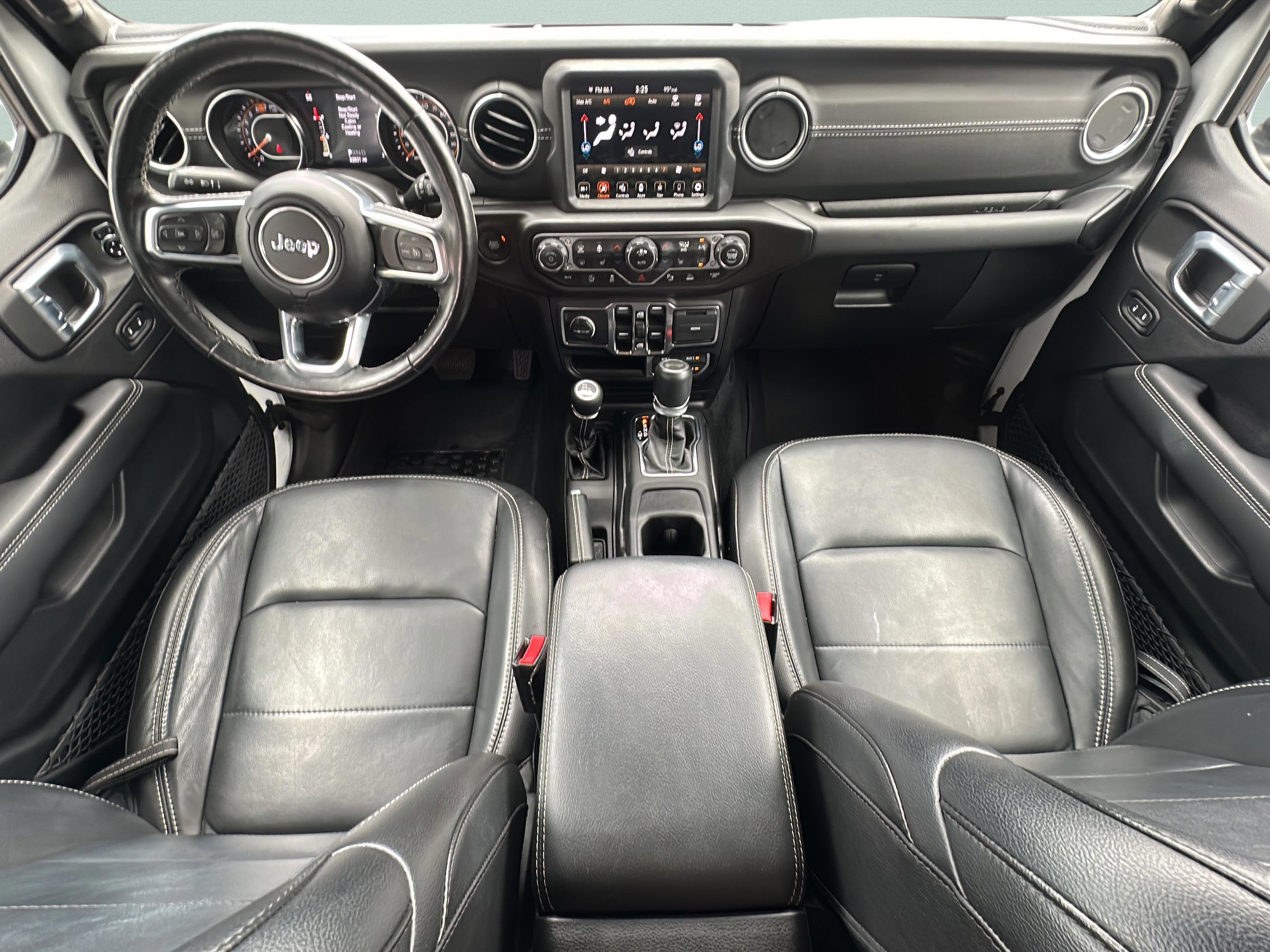 Used 2021 Jeep Wrangler Unlimited Sahara AWD/4WD image 11