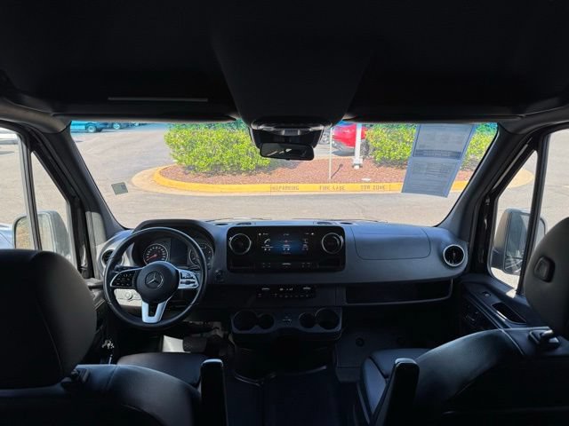 Used 2024 Mercedes-Benz Sprinter 2500 image 14