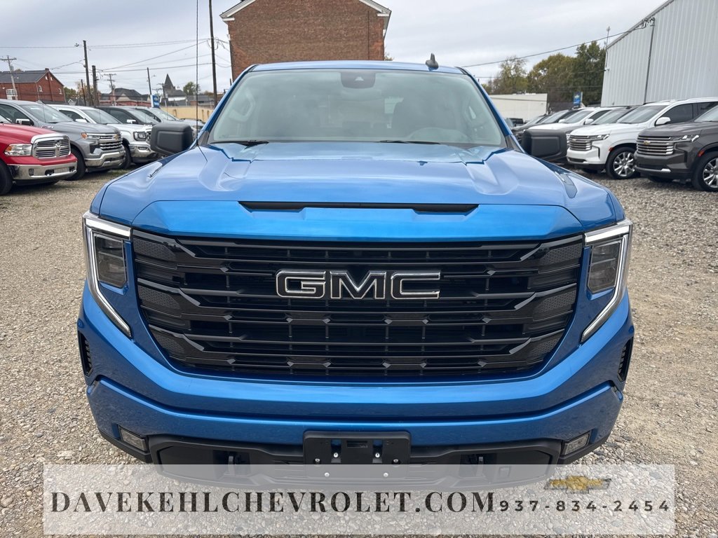 Used 2023 GMC Sierra 1500 Elevation w/ LPO, Elevation Black Package image 9