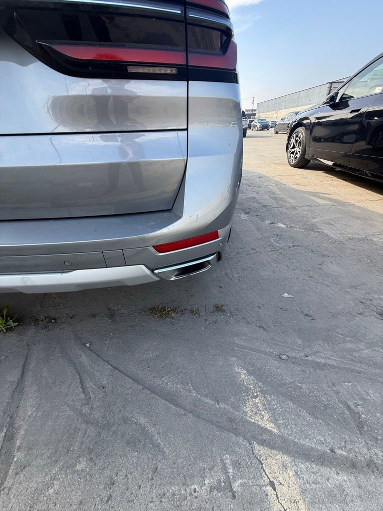 Used 2024 BMW X7 xDrive40i image 14