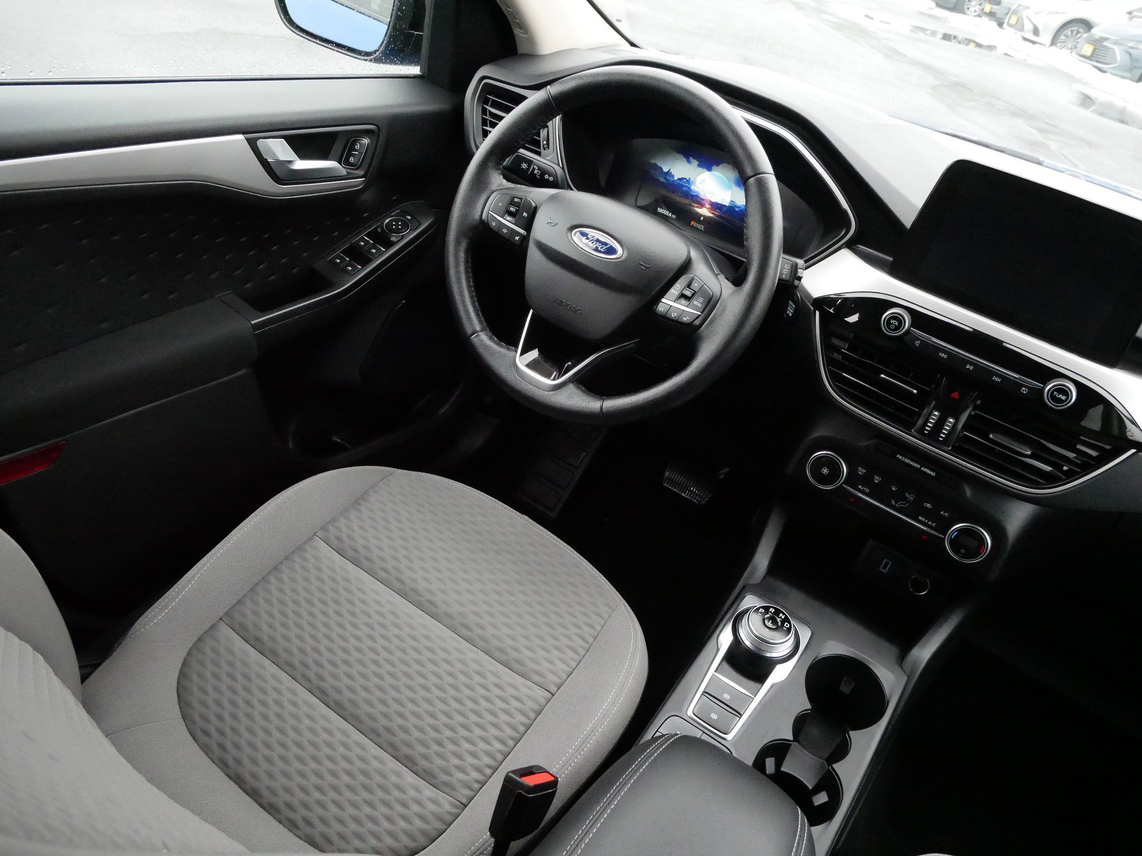 Used 2020 Ford Escape SE Sport image 9