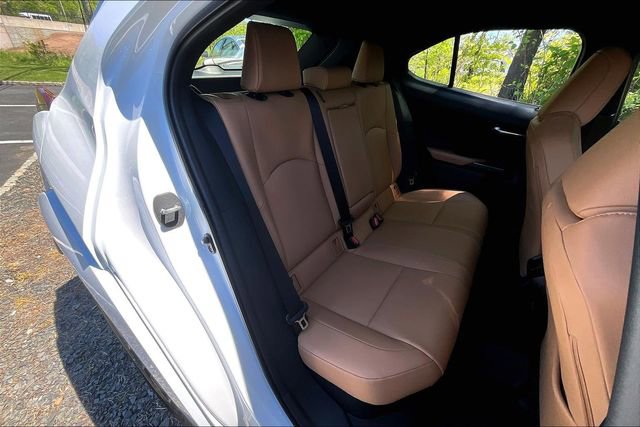 Certified 2026 Lexus UX 300h AWD w/ Accessory Package (2T) image 25