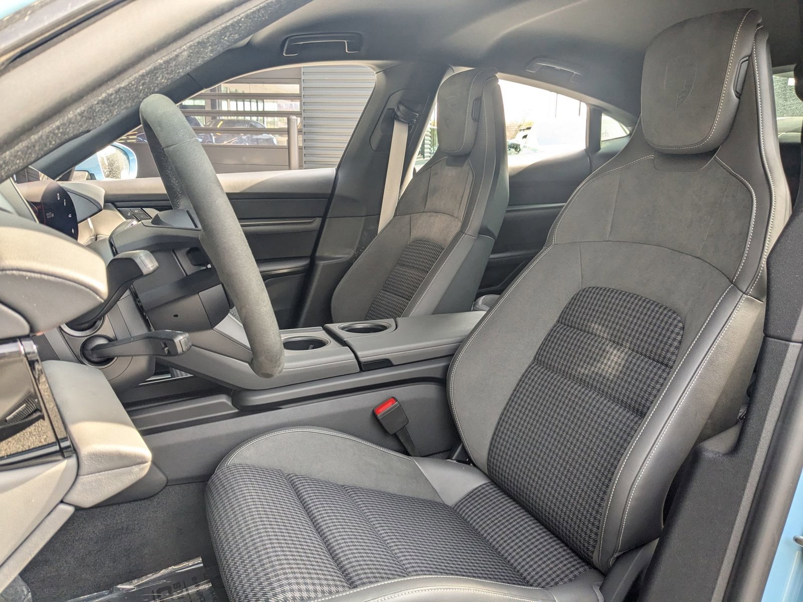 New 2025 Porsche Taycan image 5