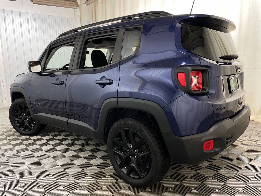 Used 2018 Jeep Renegade Altitude AWD/4WD image 39