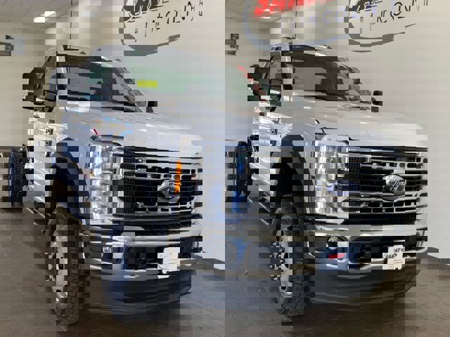 New 2026 Ford F550 XL REG CAB 169 WB w/ XL Chrome Package image 2