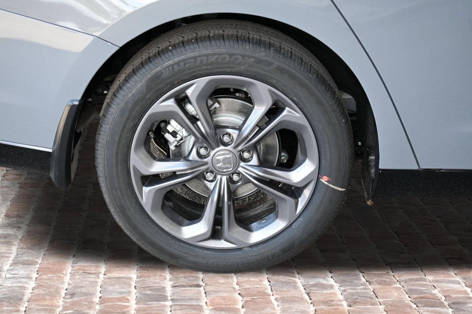 New 2026 Honda Accord EX-L image 31