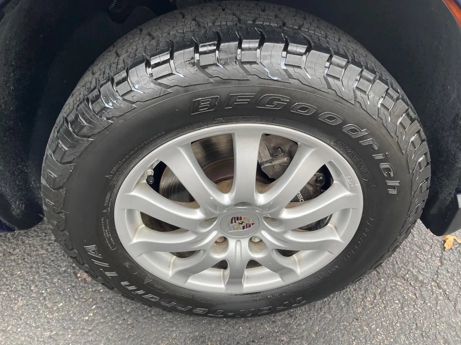 Used 2010 Porsche Cayenne AWD/4WD image 30