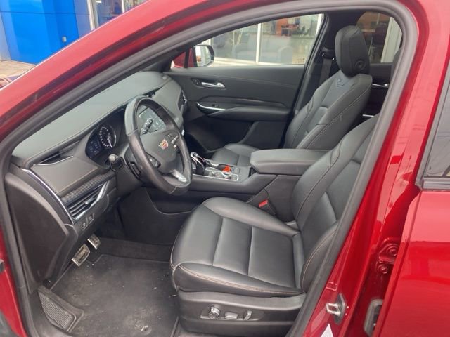 Used 2023 Cadillac XT4 Sport image 7