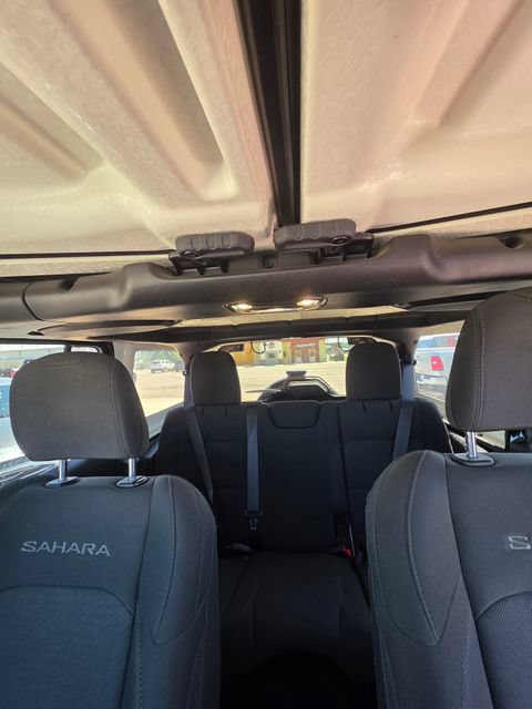 Used 2021 Jeep Wrangler Unlimited Sahara w/ Uconnect 4C Nav & Sound Group AWD/4WD image 18