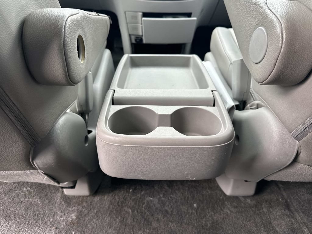 Used 2011 Honda Odyssey Touring image 15
