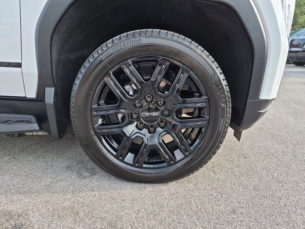 New 2026 GMC Sierra EV Elevation w/ LPO, Elevation Dark Package AWD/4WD image 17