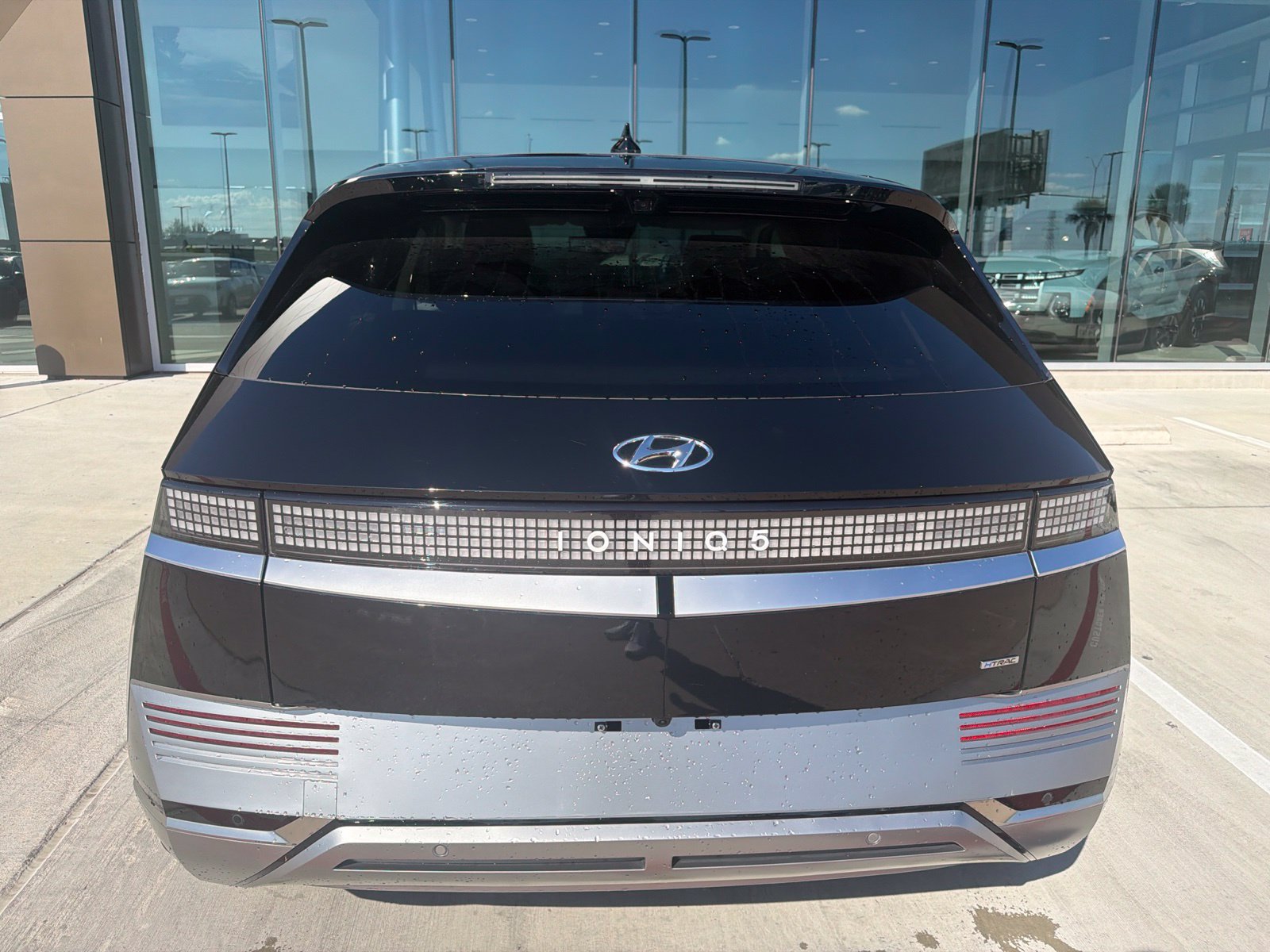 Used 2024 Hyundai Ioniq 5 Limited AWD/4WD image 6