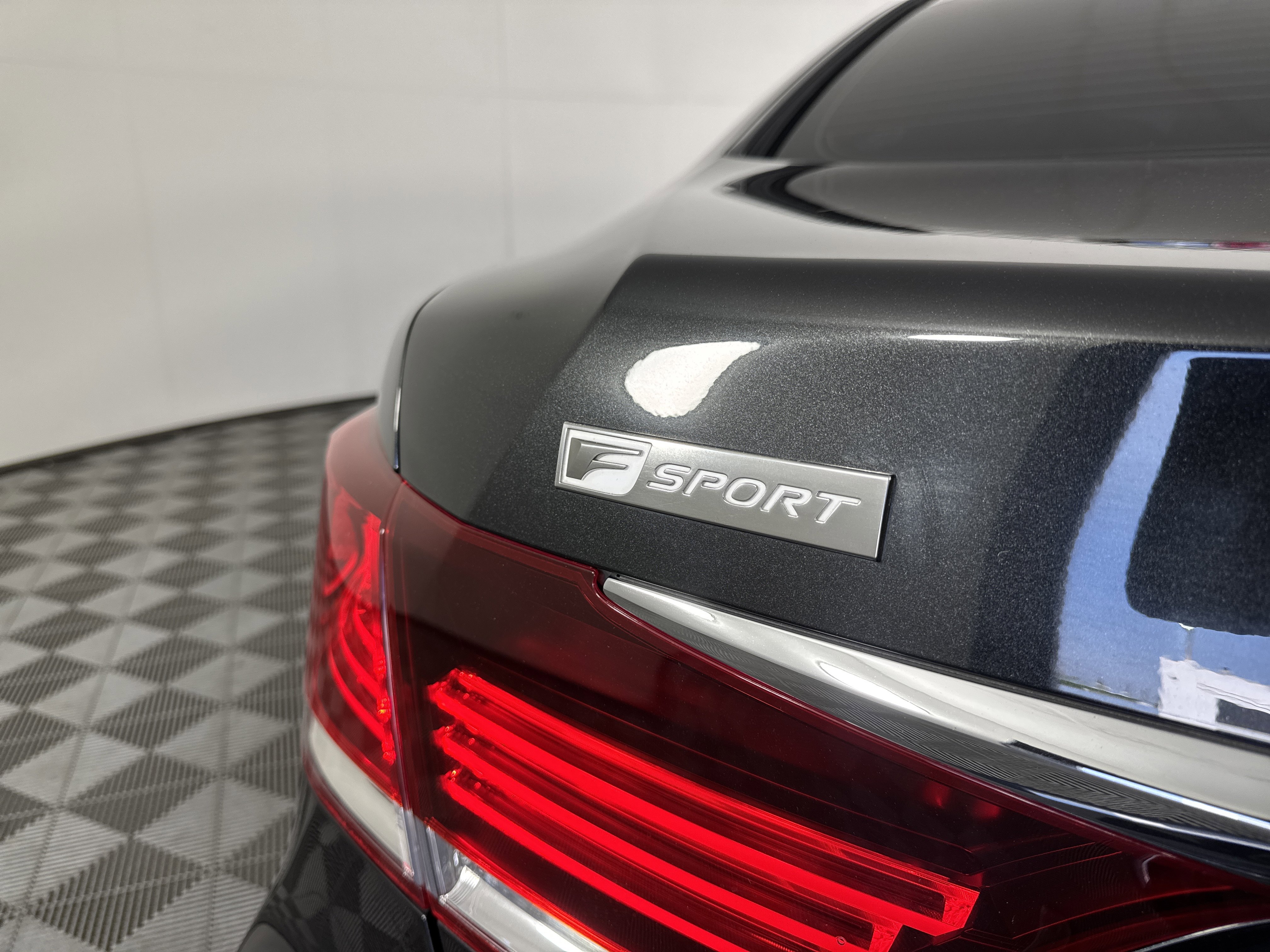 Used 2017 Lexus LS 460 w/ F Sport Midnight Edition RWD image 6