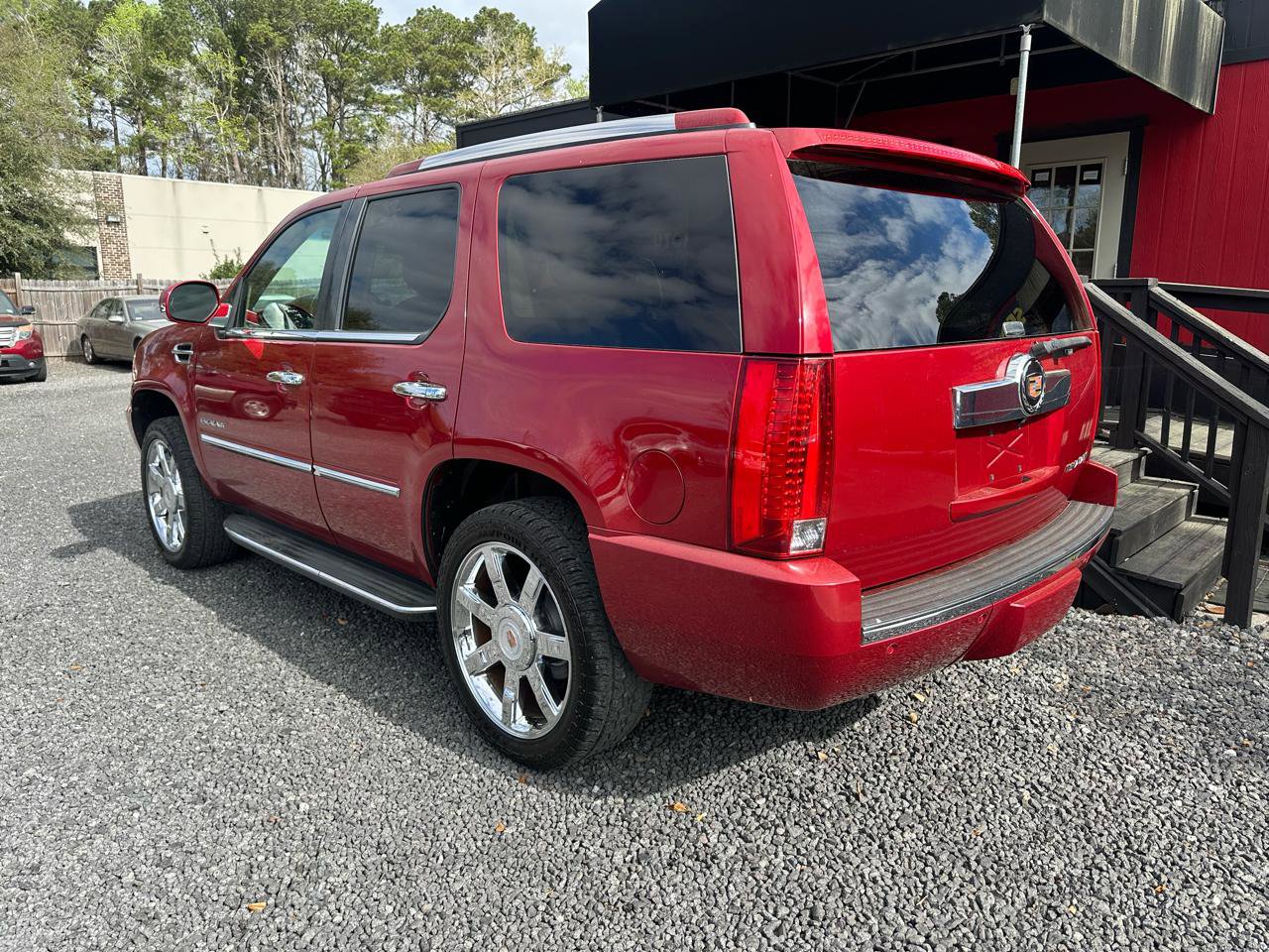 Used 2013 Cadillac Escalade Luxury image 5