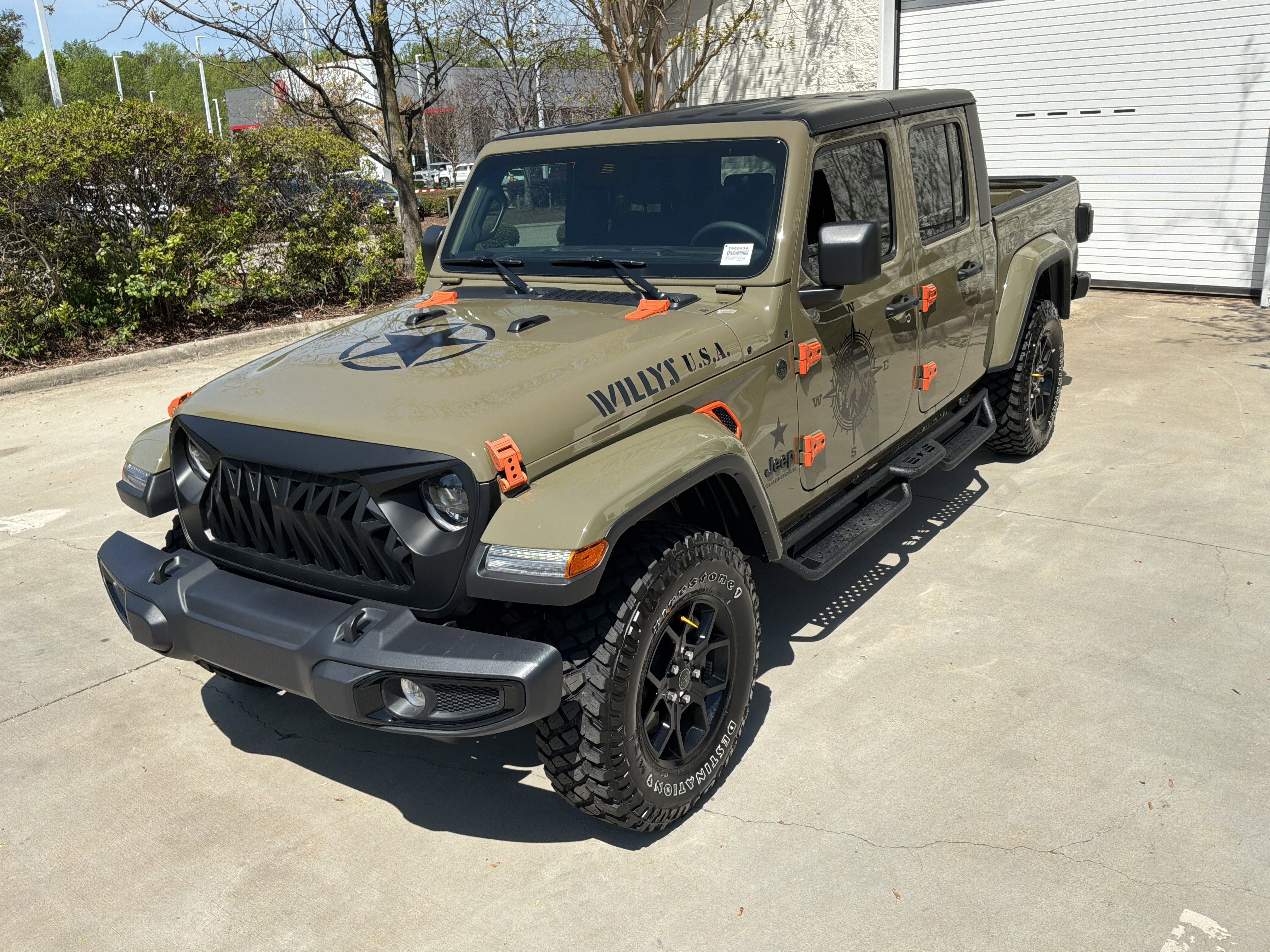 Used 2025 Jeep Gladiator Willys image 6