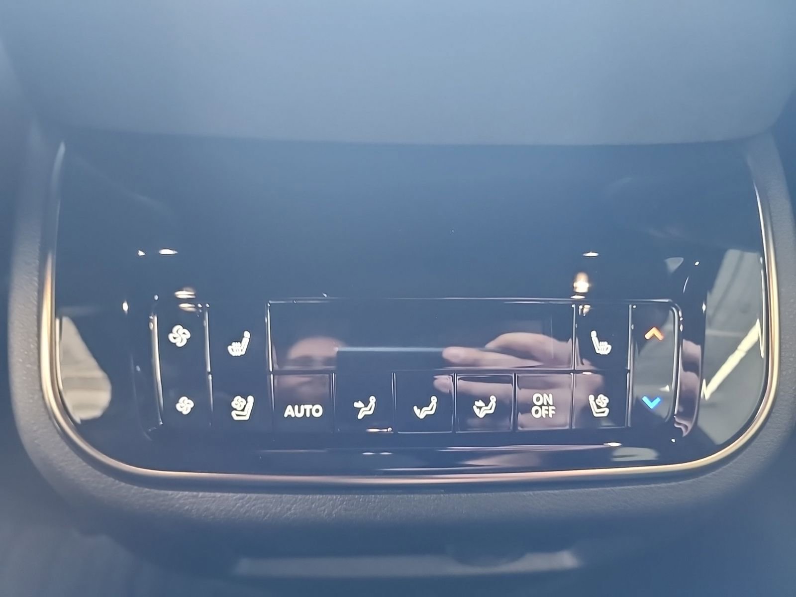 New 2026 INFINITI QX80 4WD image 32