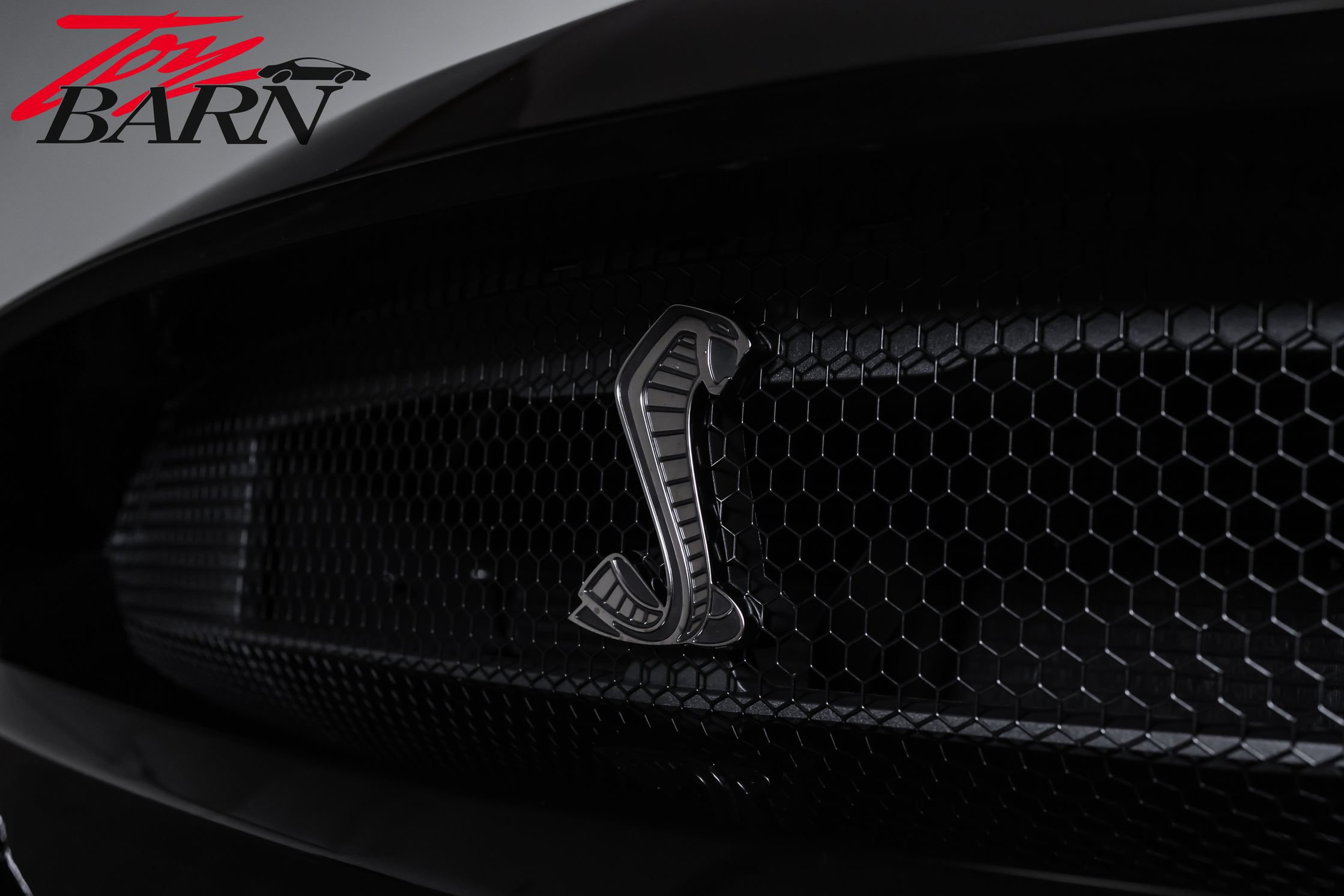 Used 2021 Ford Mustang Shelby GT500 w/ Technology Package RWD image 9