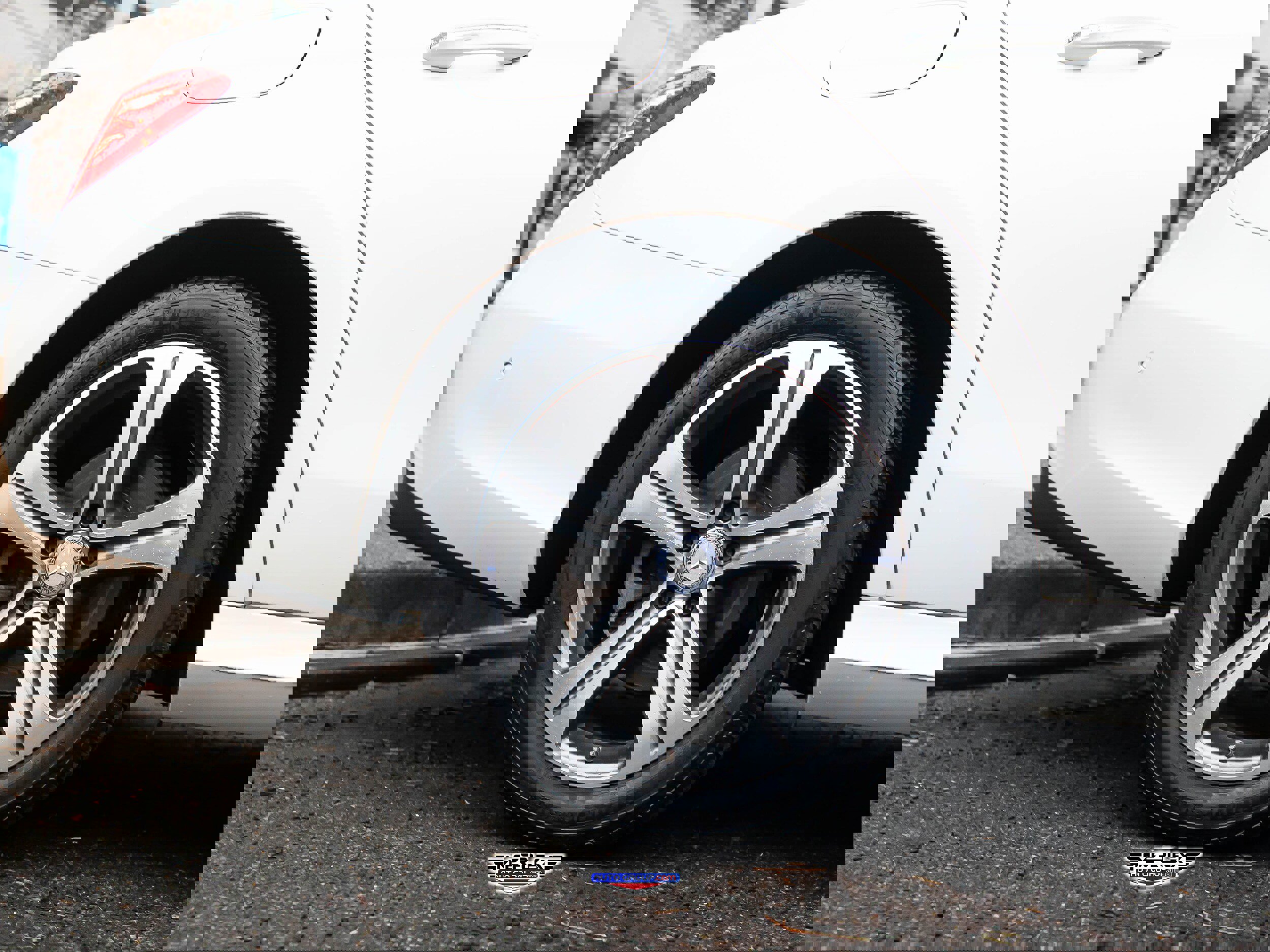 Used 2017 Mercedes-Benz E 300 300 4MATIC image 11