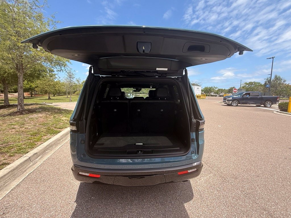 New 2026 Jeep Grand Wagoneer Limited AWD/4WD image 40