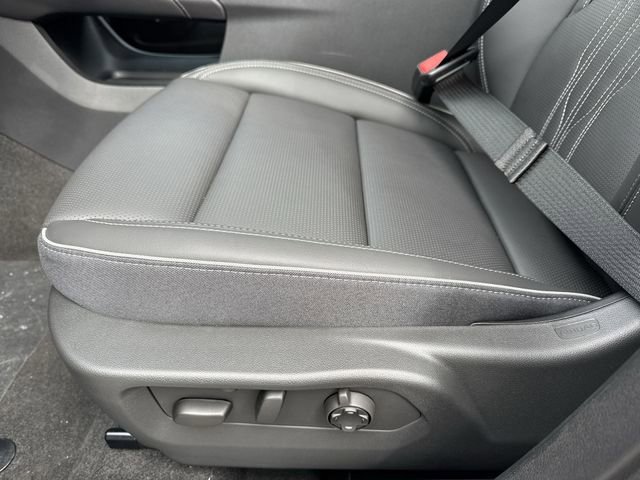 New 2026 Buick Envision Avenir image 12