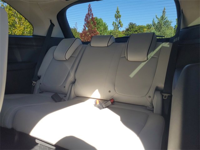 New 2026 Honda Odyssey Touring image 11