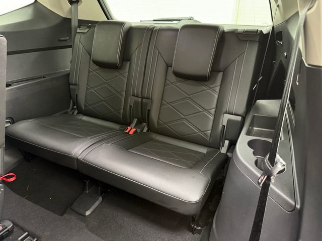 Used 2025 Volkswagen Atlas SE FWD image 34