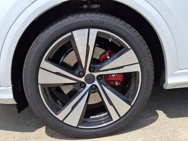 New 2026 Audi SQ5 Premium Plus AWD/4WD image 6
