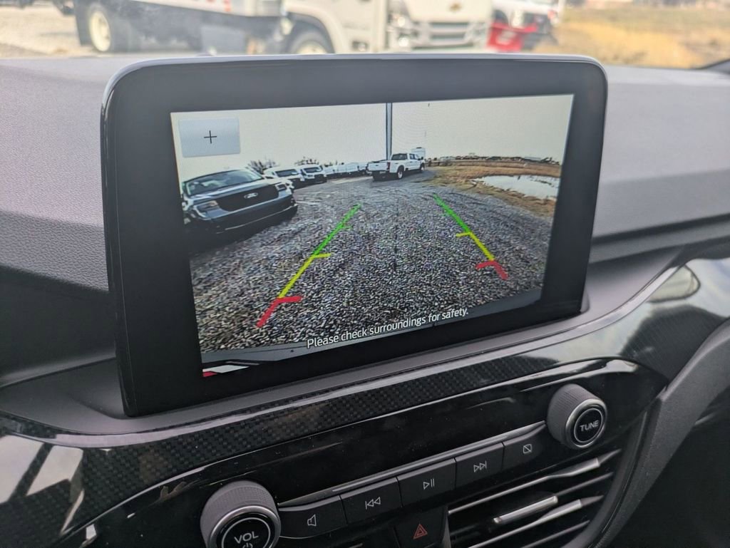 New 2026 Ford Escape ST-Line w/ Cold Weather Package image 3