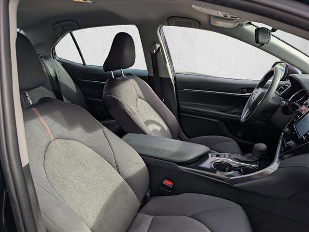 Used 2020 Toyota Camry LE image 17