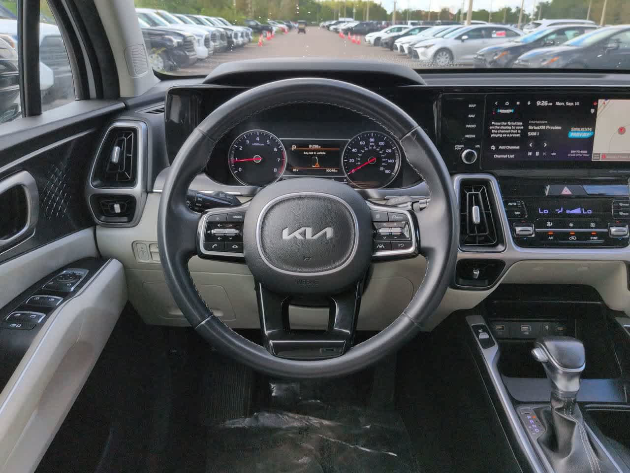 Used 2023 Kia Sorento S w/ Panoramic Sunroof Package FWD image 16