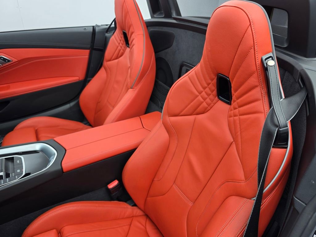 Used 2023 BMW Z4 sDrive30i w/ Shadowloine Package image 12
