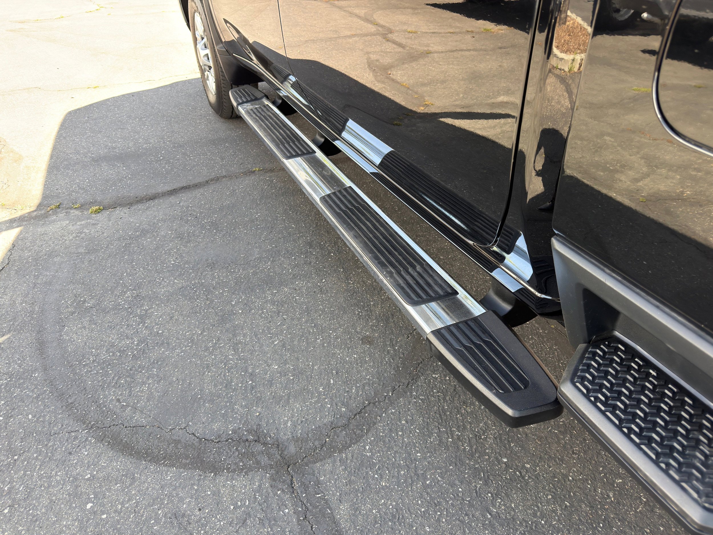 Used 2025 Chevrolet Silverado 2500 LT w/ Convenience Package image 45