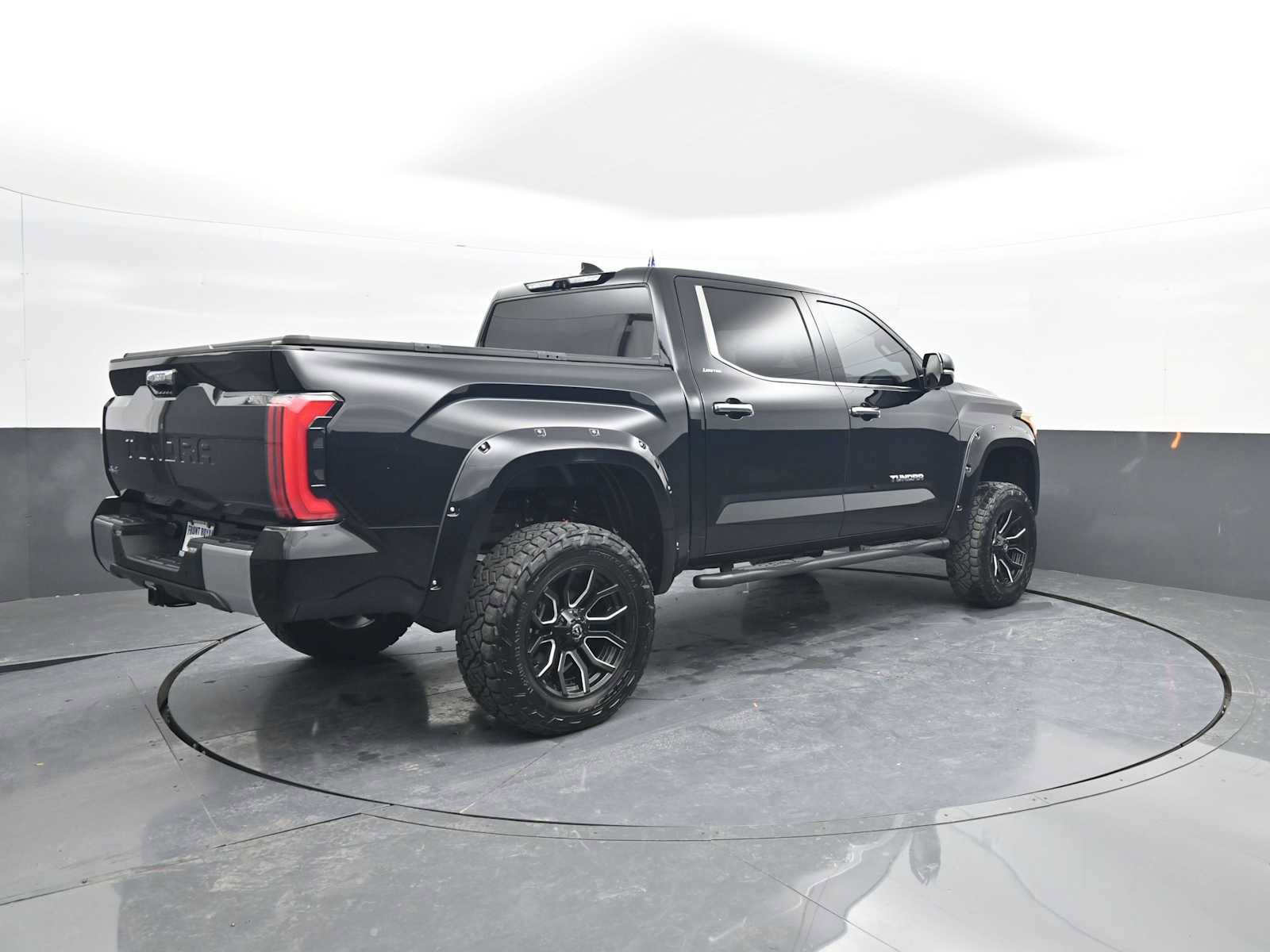 Used 2023 Toyota Tundra Limited image 8