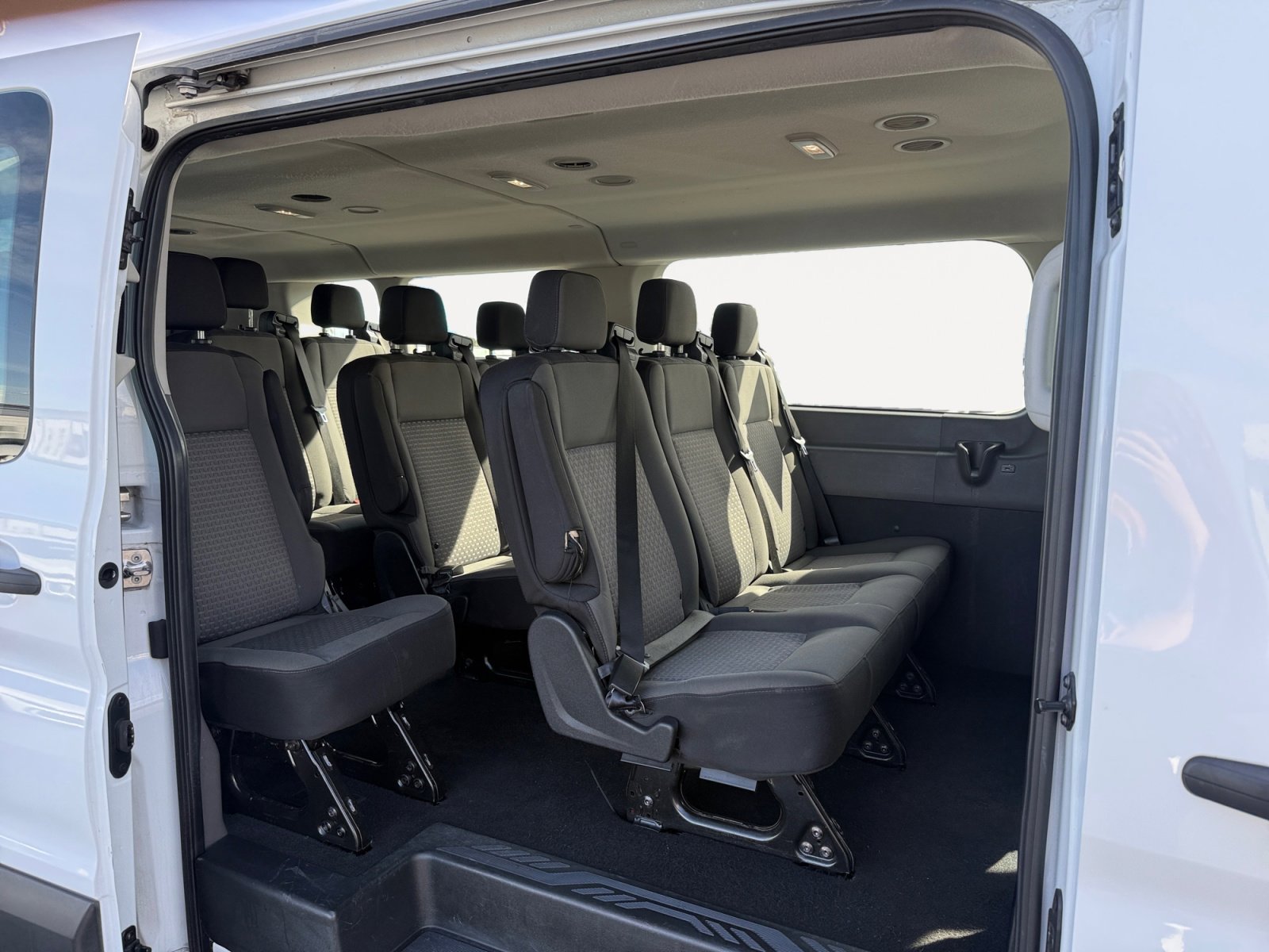 Used 2023 Ford Transit 350 XLT image 18