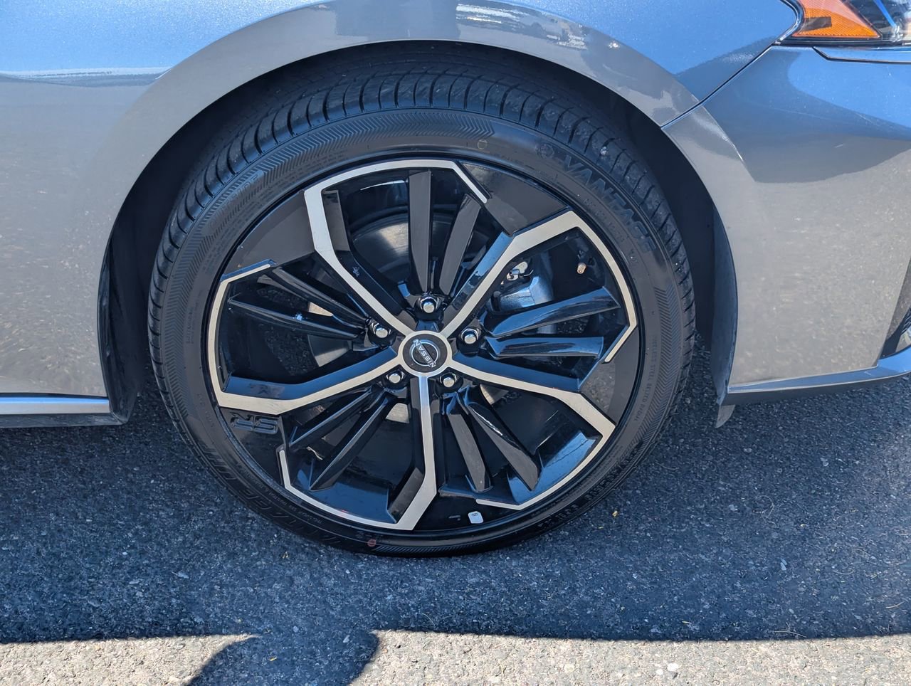 Certified 2025 Nissan Altima 2.5 SR image 10