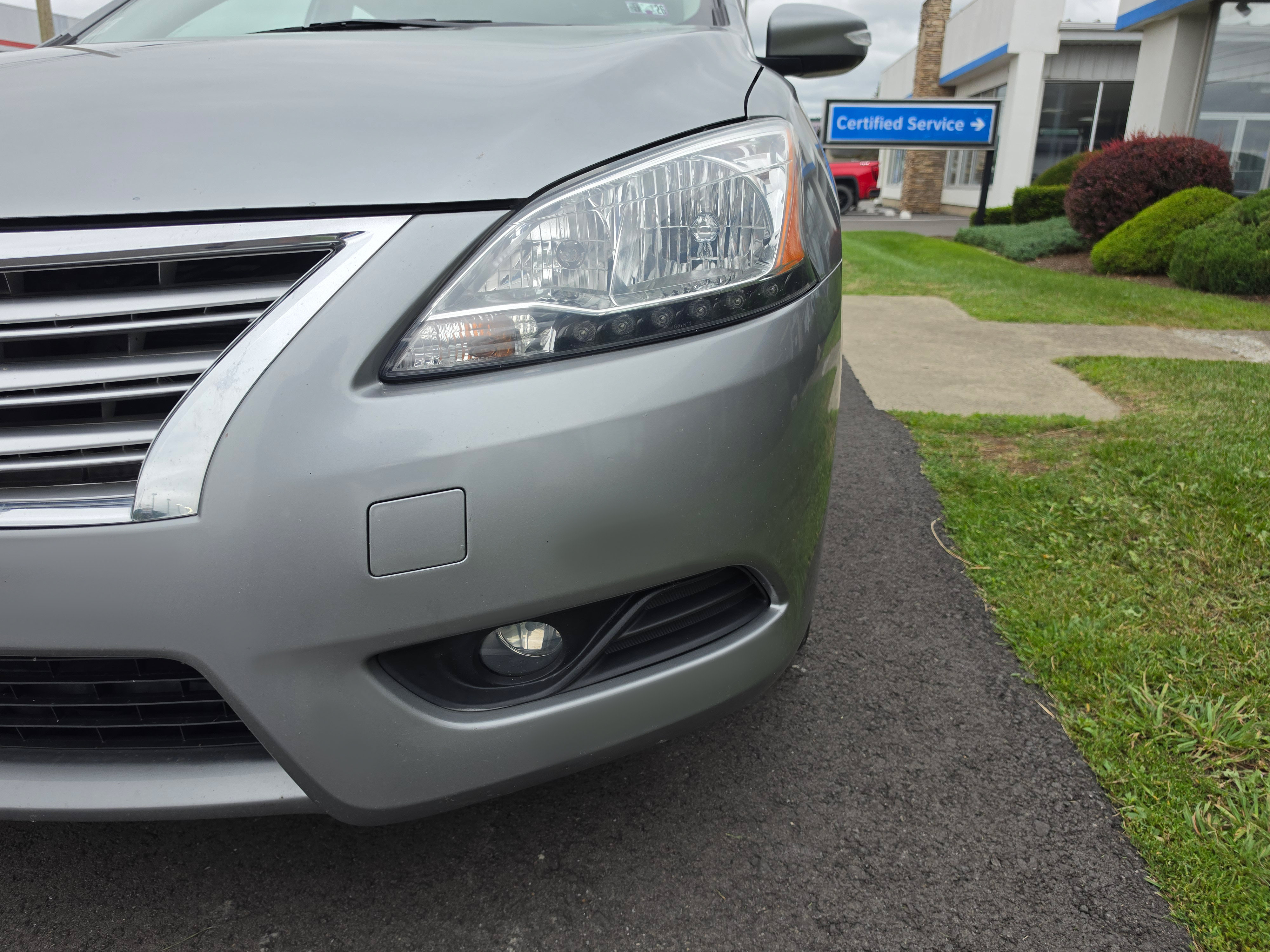 Used 2014 Nissan Sentra SL w/ Leather Package FWD image 10